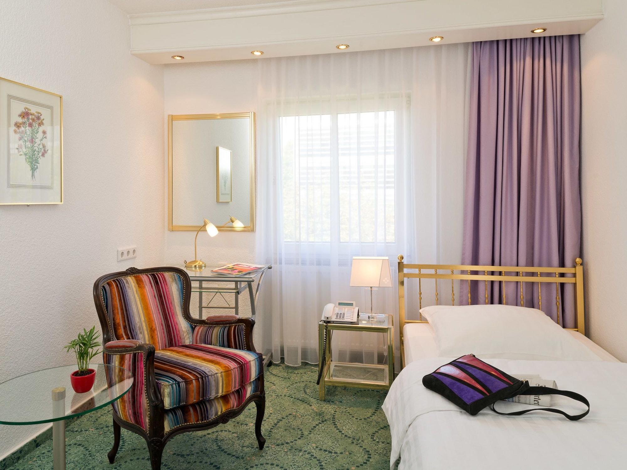 Hotel Palmenhof Франкфурт на Майн Екстериор снимка