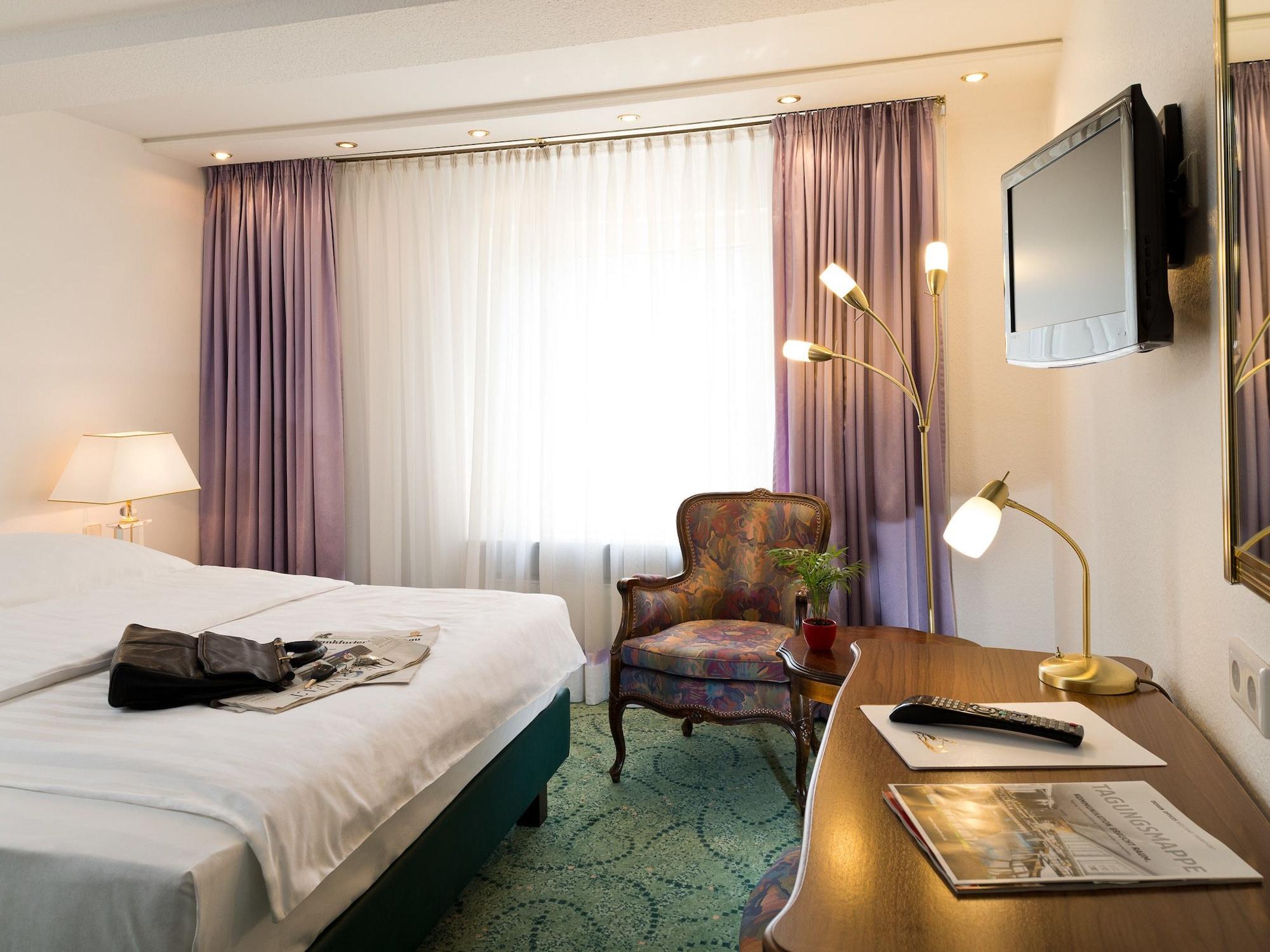 Hotel Palmenhof Франкфурт на Майн Екстериор снимка