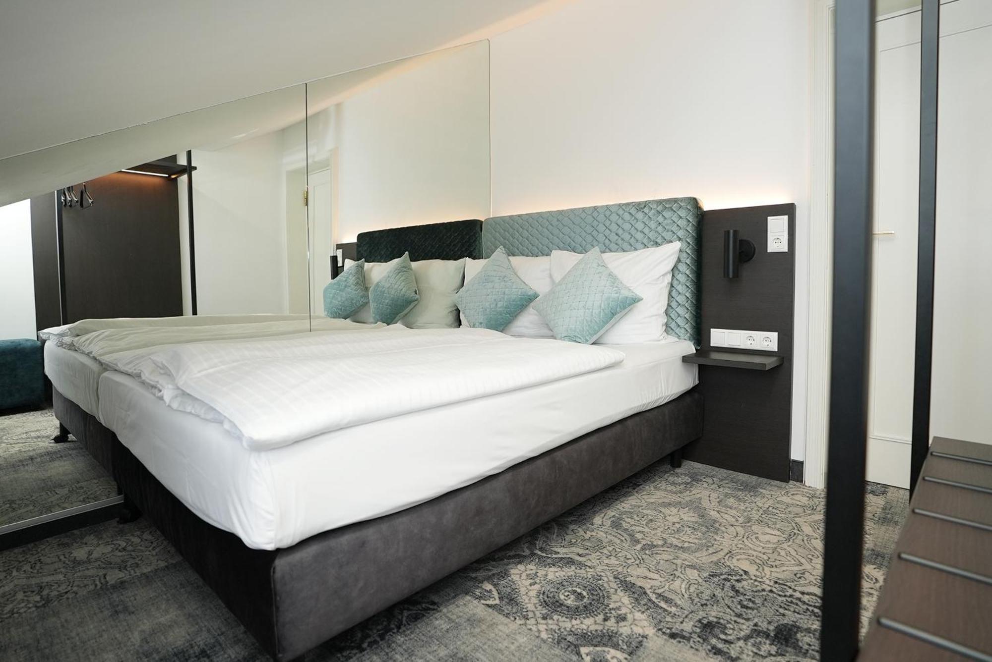 Hotel Palmenhof Франкфурт на Майн Екстериор снимка