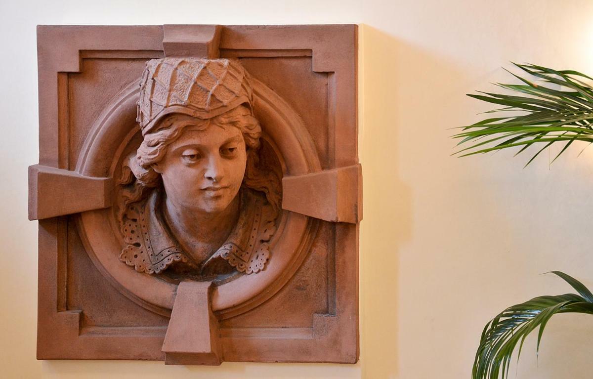 Hotel Palmenhof Франкфурт на Майн Екстериор снимка